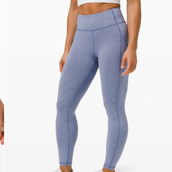 Lululemon Invigorate High-Rise Tight 25"
Heathered Water Drop Size 4 - Picture 4 of 8